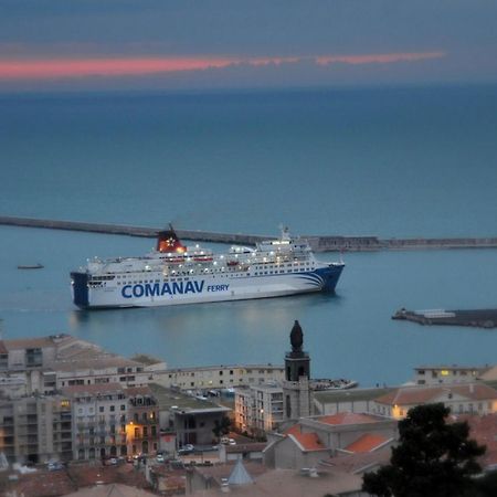 "Luigi" Balcon Sur La Mer Et Le Port De Sète Exteriör bild