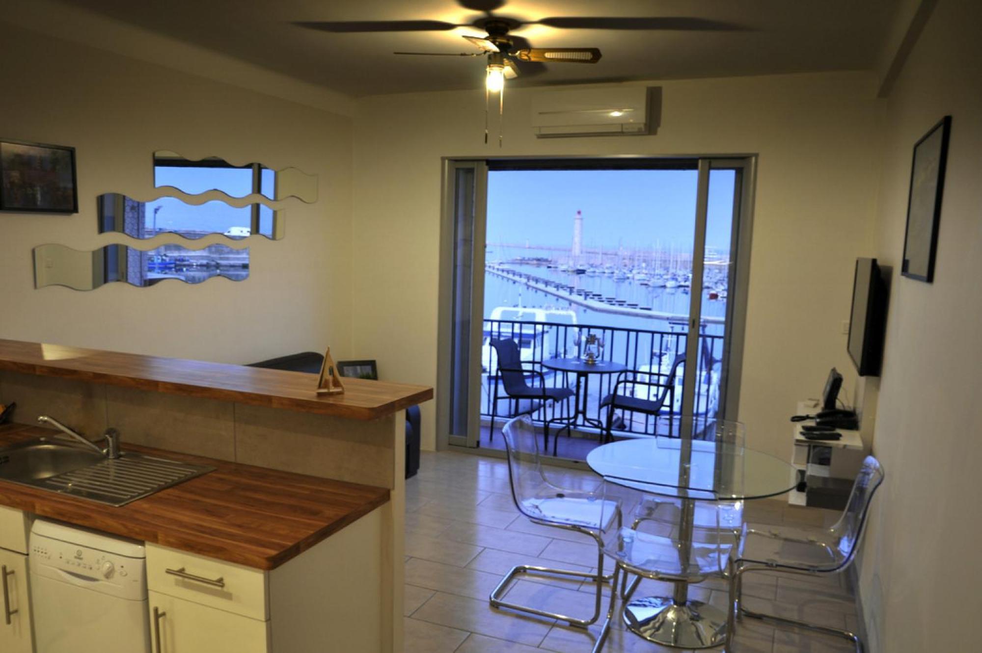 "Luigi" Balcon Sur La Mer Et Le Port De Sète Exteriör bild